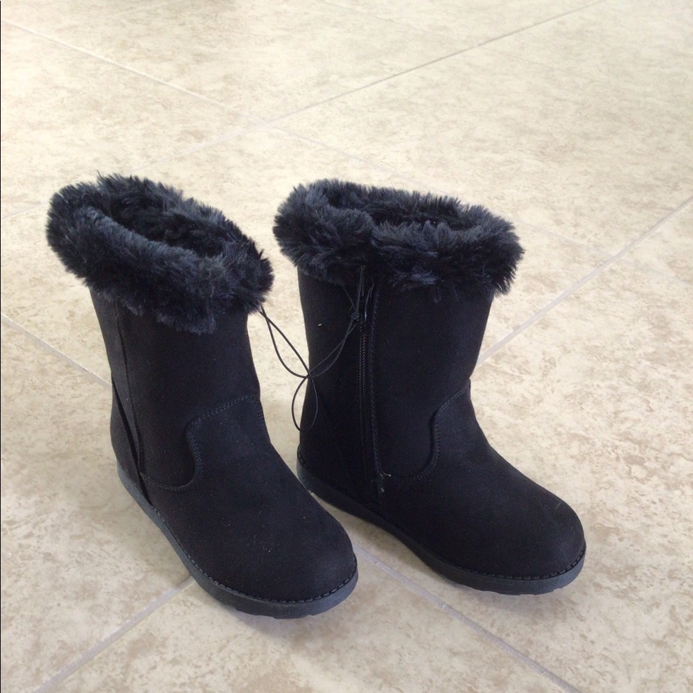 Girls boots